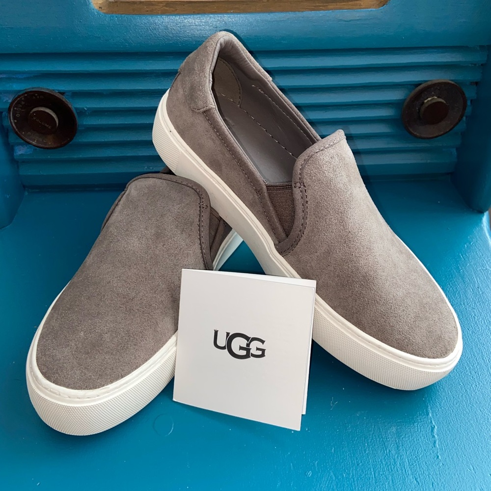 COPY - UGG Suede Slip-On Flatform Sneakers size 6